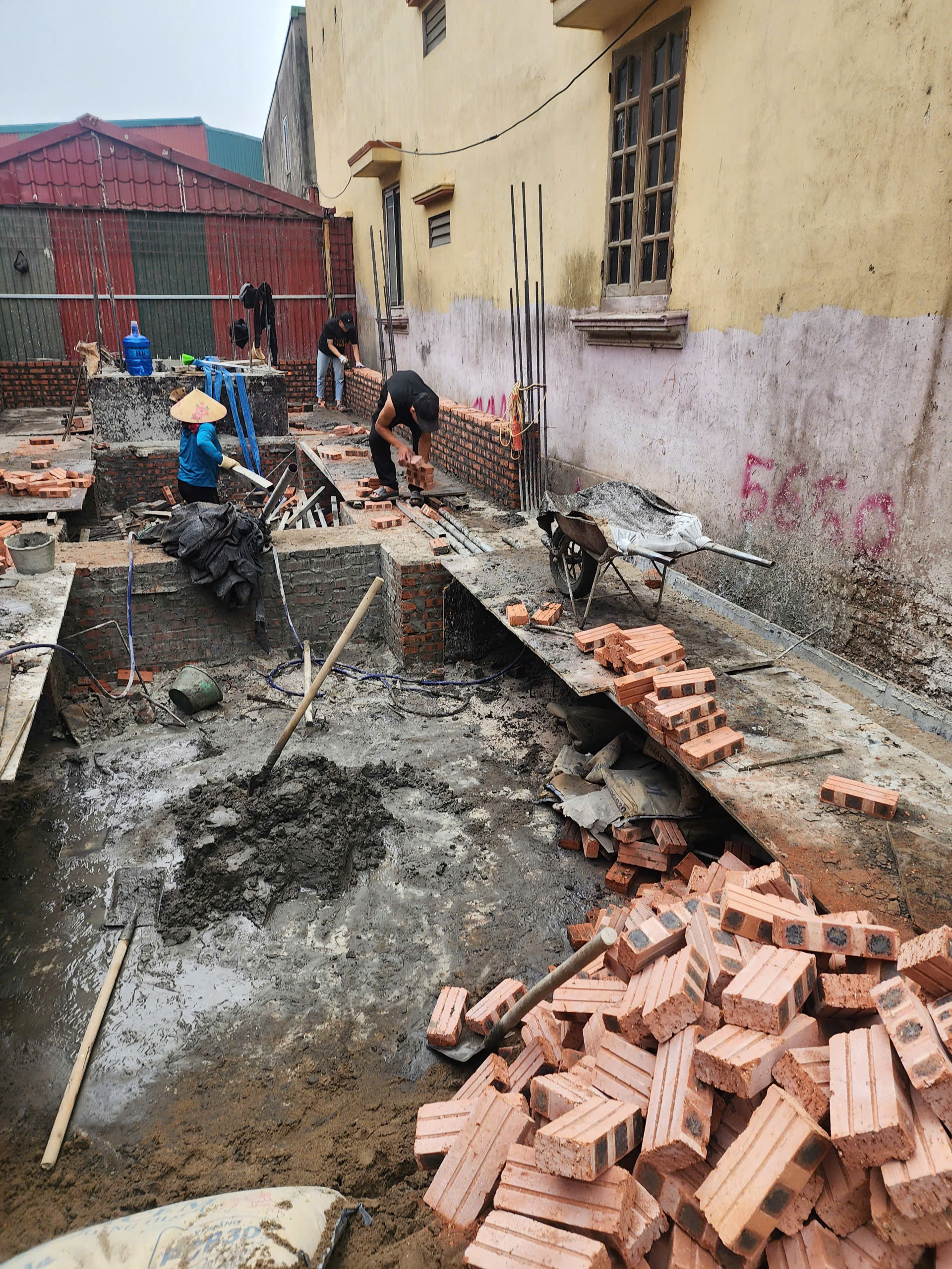 Z7445092360725_cb653af7f11d938d3aac51b9d9818845