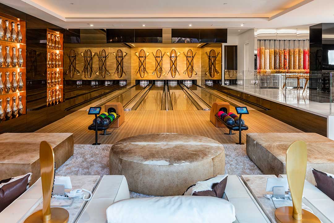 Khu chơi Bowling Trong Mansion